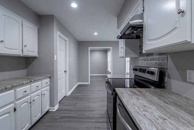 6 Lisa Court, Little Rock, AR 72212