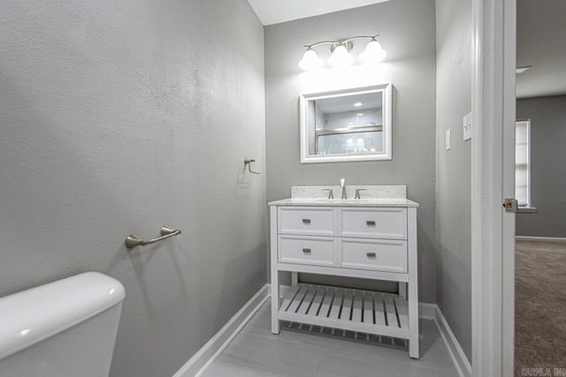 6 Lisa Court, Little Rock, AR 72212