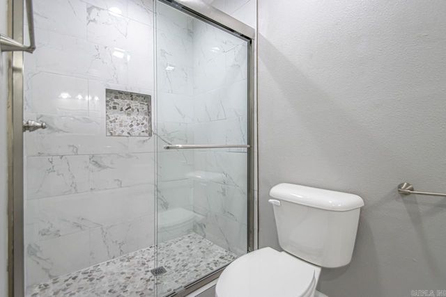 6 Lisa Court, Little Rock, AR 72212