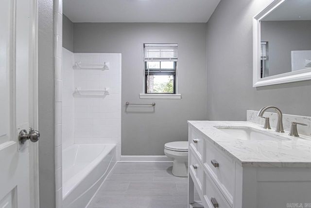 6 Lisa Court, Little Rock, AR 72212