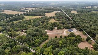 411/425 Lake Branch Road, Clever, MO 65631