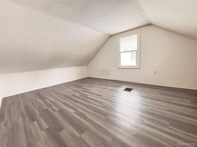 16069 Fairmount Drive, Detroit, MI 48205