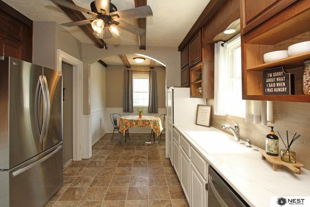 2760 S 13th Street, Lincoln, NE 68502