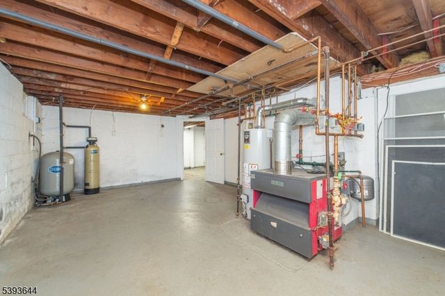 2004 Macopin Rd, West Milford Twp., NJ 07480