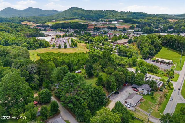 22 Gardenia Way, Blairsville, GA 30512