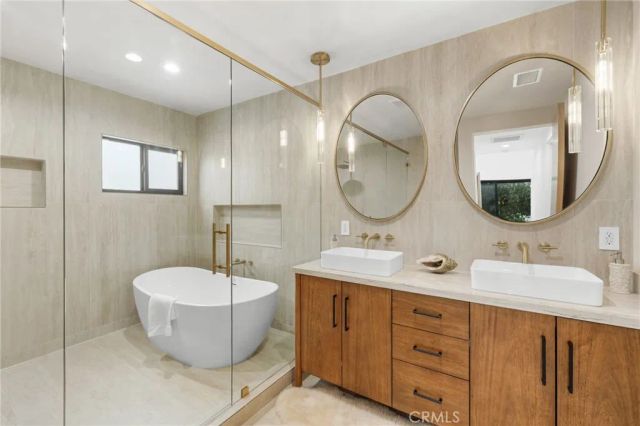 742 Groton, Burbank, CA 91504