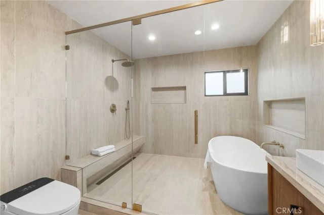 742 Groton, Burbank, CA 91504