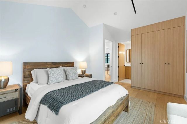 742 Groton, Burbank, CA 91504