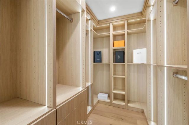 742 Groton, Burbank, CA 91504