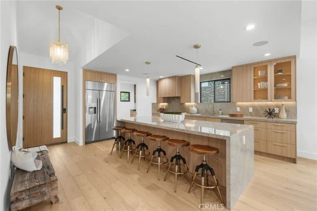 742 Groton, Burbank, CA 91504