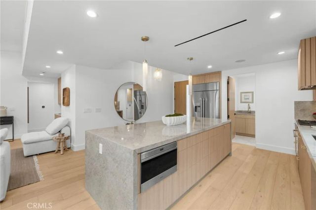 742 Groton, Burbank, CA 91504