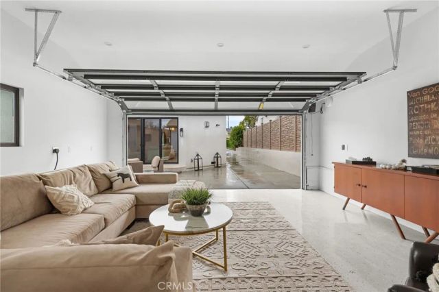 742 Groton, Burbank, CA 91504