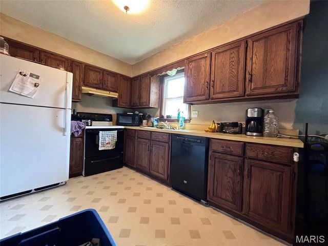 302 Mary Street, Mexico, MO 65265