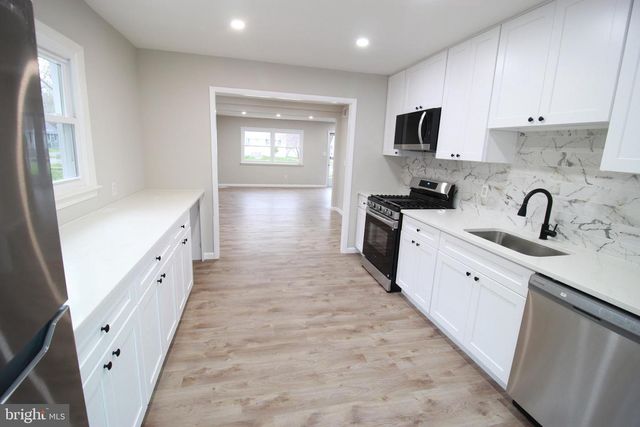 959 TERRACE BOULEVARD, Ewing, NJ 08618