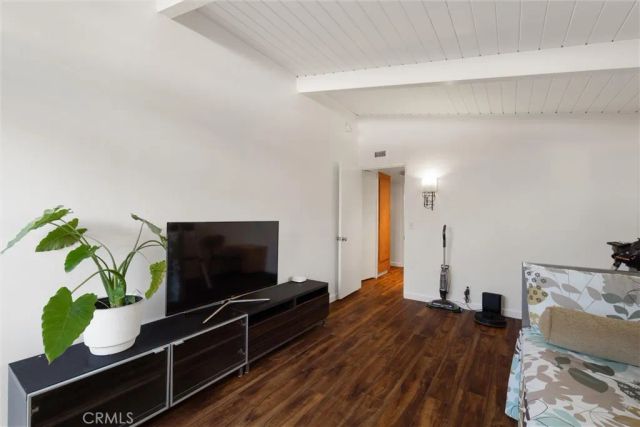 3202 N Studebaker Road, Long Beach, CA 90808