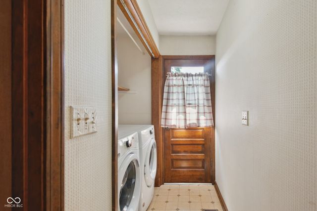 1212 Hickory Hill Road, Seymour, IN 47274