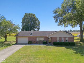1212 Hickory Hill Road, Seymour, IN 47274