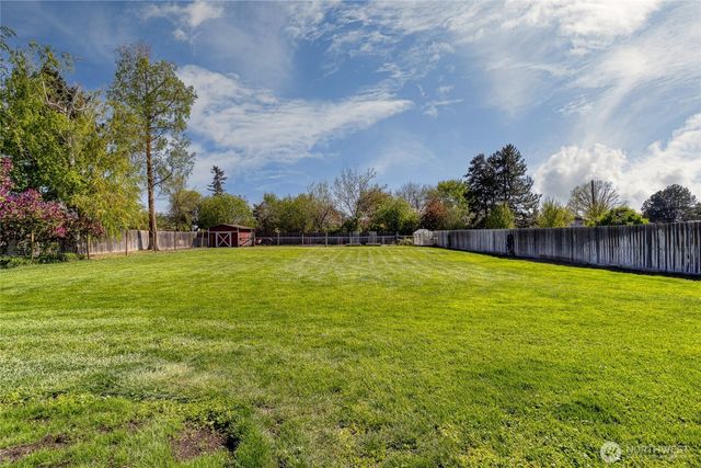 1836 Pike Place, Walla Walla, WA 99362