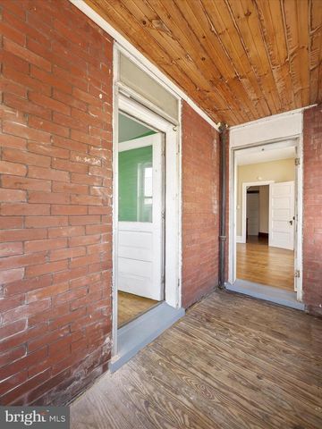 49 W COMMERCE STREET, Chambersburg, PA 17201