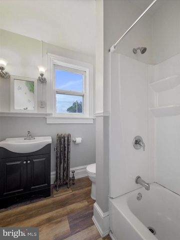 49 W COMMERCE STREET, Chambersburg, PA 17201