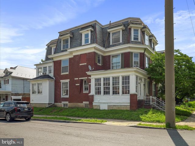 49 W COMMERCE STREET, Chambersburg, PA 17201