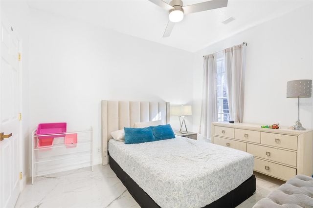 400 BROOKFIELD TERRACE, Deland, FL 32724