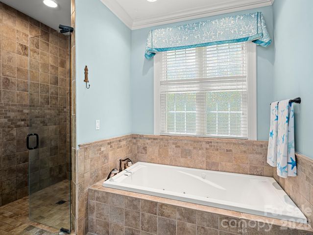421 Purple Finch Court, Arden, NC 28704