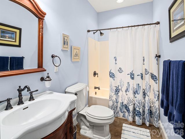 421 Purple Finch Court, Arden, NC 28704