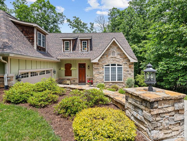 421 Purple Finch Court, Arden, NC 28704