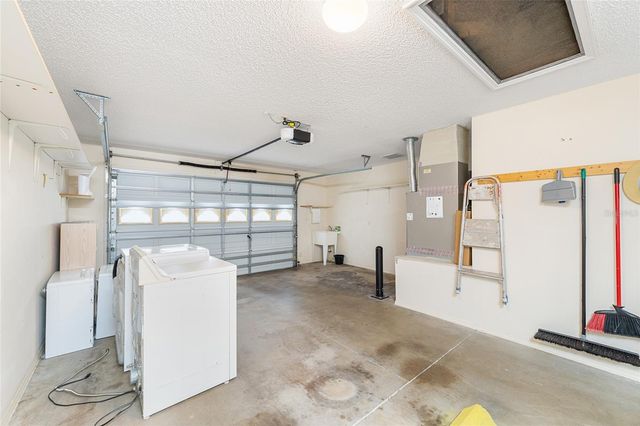 17300 SE 93RD HEYWARD AVENUE, The Villages, FL 32162