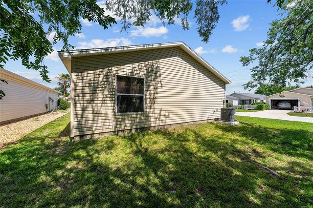 17300 SE 93RD HEYWARD AVENUE, The Villages, FL 32162
