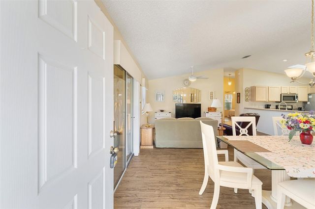 17300 SE 93RD HEYWARD AVENUE, The Villages, FL 32162