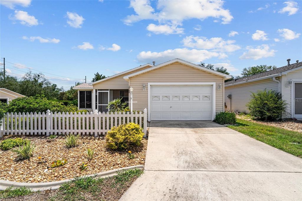 17300 SE 93RD HEYWARD AVENUE, The Villages, FL 32162