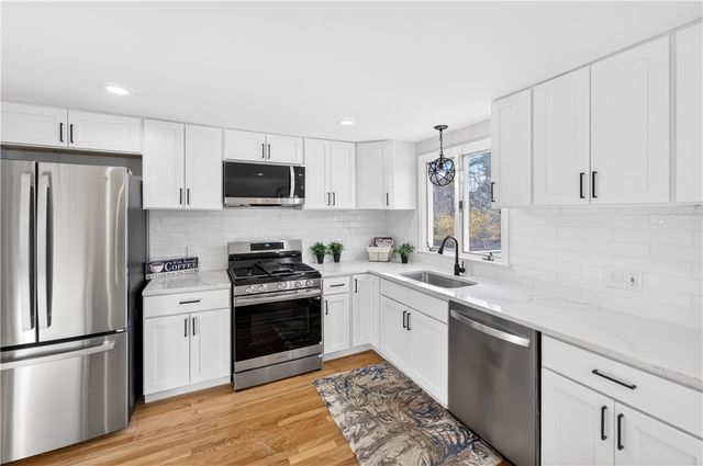 155 Birkshire Drive, Warwick, RI 02886