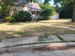 16 Southlawn Street, Saginaw, MI 48602