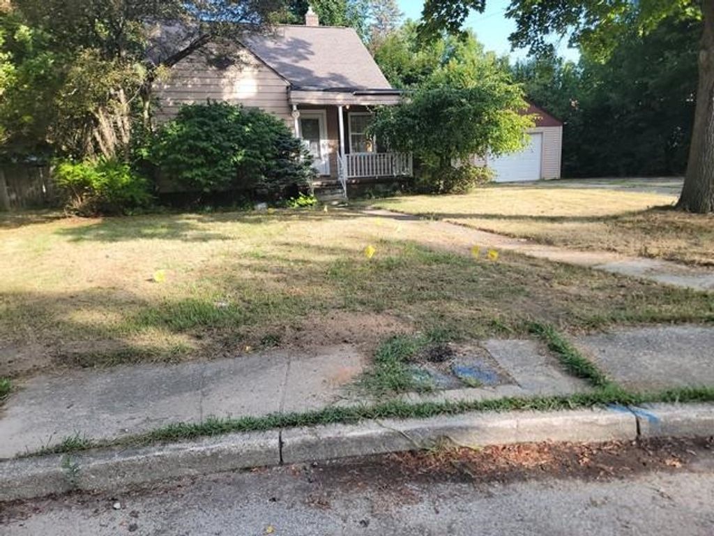 16 Southlawn Street, Saginaw, MI 48602