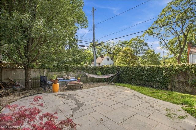 520 Mineola Avenue, Akron, OH 44320