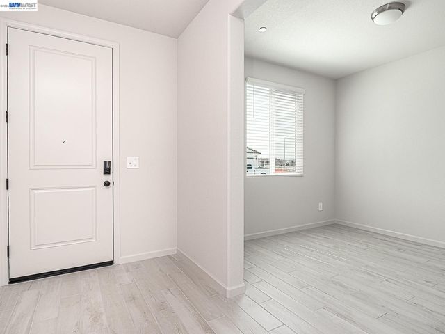 671 Channel Circle, Oakley, CA 94561