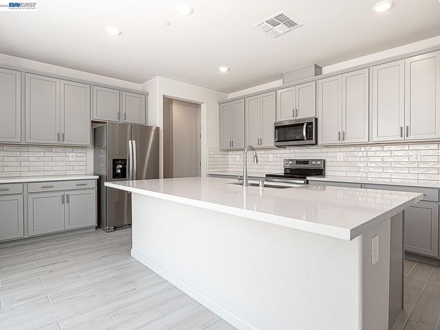 671 Channel Circle, Oakley, CA 94561