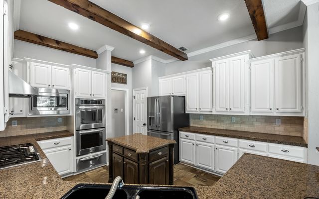 906 Hardage Lane, Colleyville, TX 76034