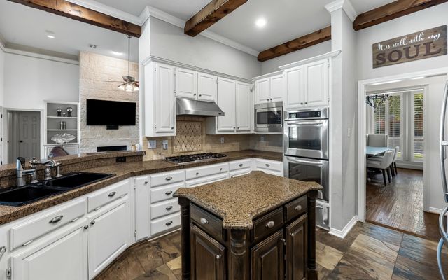 906 Hardage Lane, Colleyville, TX 76034