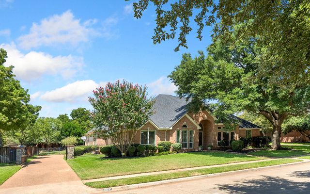 906 Hardage Lane, Colleyville, TX 76034