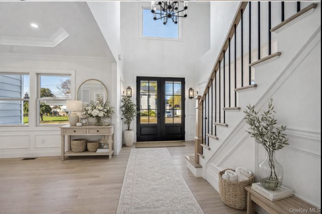 7 Otsego Place, Jericho, NY 11753