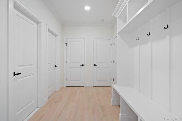 7 Otsego Place, Jericho, NY 11753