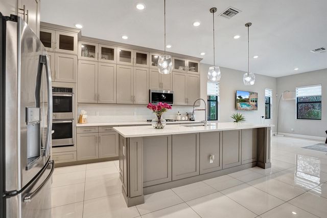 11965 S BAYPOINT Circle, Parkland, FL 33076