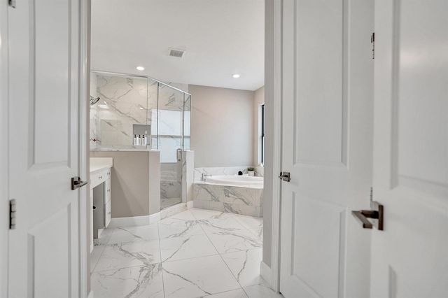 11965 S BAYPOINT Circle, Parkland, FL 33076