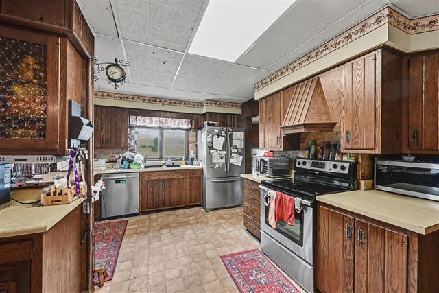 13371 S Van Kal Street, Schoolcraft, MI 49087