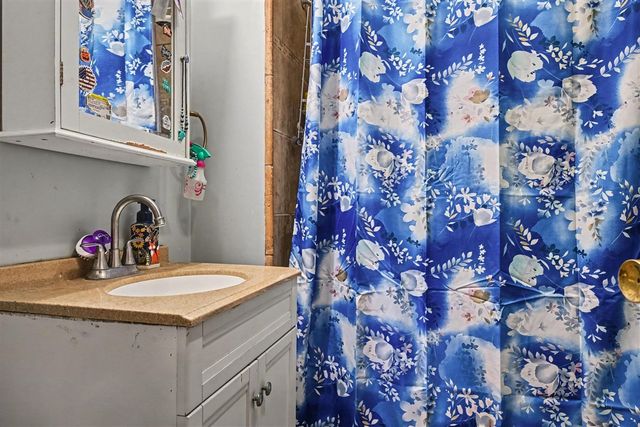 13371 S Van Kal Street, Schoolcraft, MI 49087