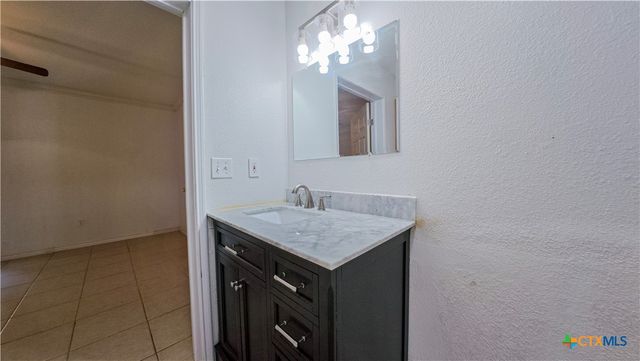 4491 County Road 382, Louise, TX 77455