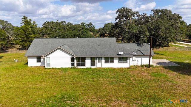 4491 County Road 382, Louise, TX 77455